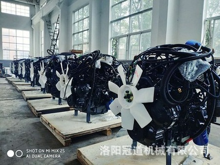 现货供应洛阳压路机配件，品质保证、 型号齐全、面向全国批发